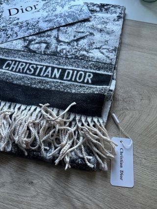 Bufanda Dior Negra y Blanca