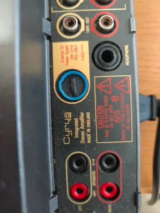 Mission Cyrus Two amplificador integrado.