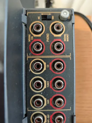 Mission Cyrus Two amplificador integrado.