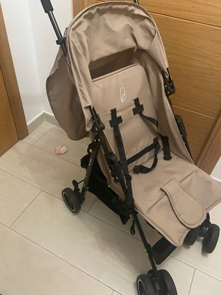 Pushchair , silla de paseo .