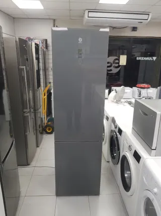 Nevera Combi Balay porta cristal con garantía