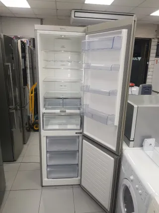 Nevera Combi Balay porta cristal con garantía