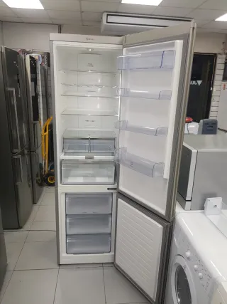 Nevera Combi Balay porta cristal con garantía