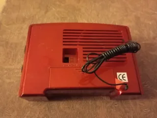 2 radios vintage (roja y verde)