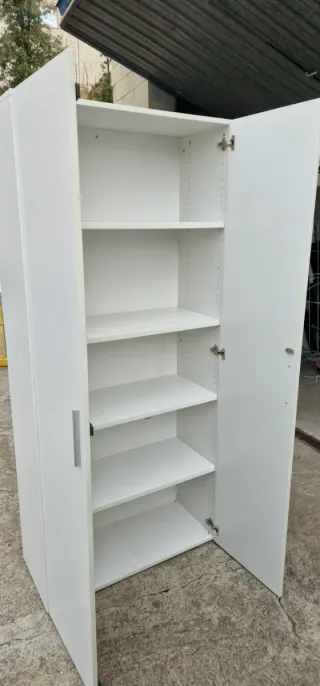 Armarios altos de oficina steelcas