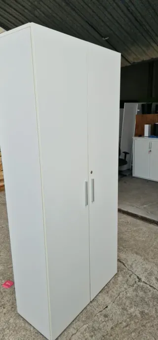 Armarios altos de oficina steelcas