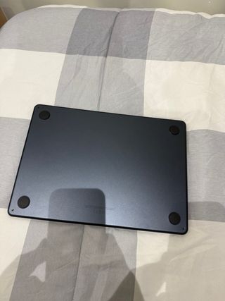 MacBook Air 13" 2025 blu