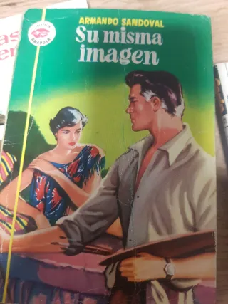 4 novelas de bolsillo