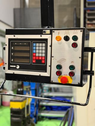 Fresadora MRF FU-160