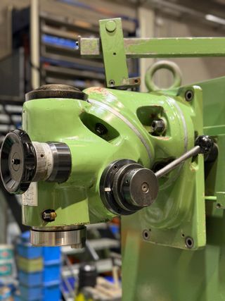 Fresadora MRF FU-160