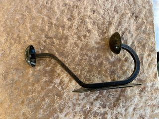 Perchero rústico de metal 3