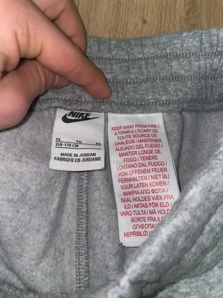 Pantalones Nike grises