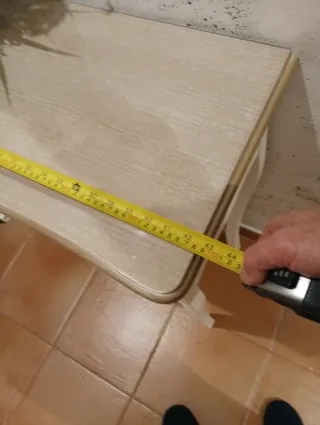 Entradita de madera y cristal beige