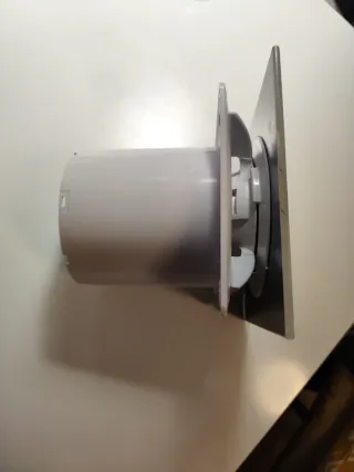 Extractor de baño CATA Modelo E-100 G