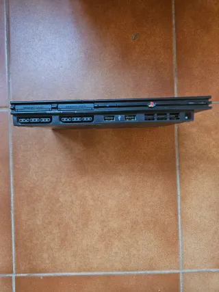 PlayStation 2 Slim Negra