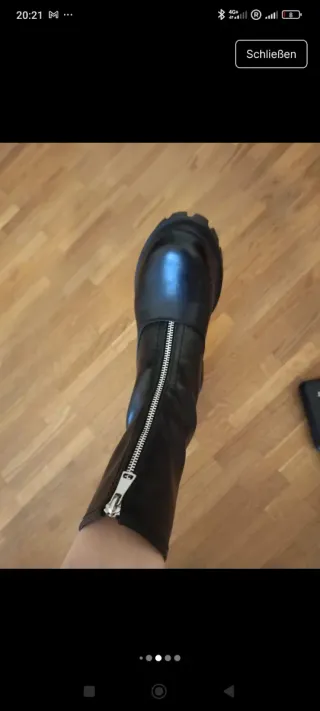 Botas negras con cremallera