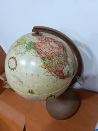 Globo terráqueo decorativo