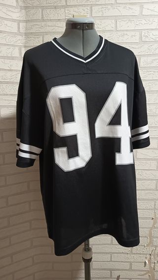 Camiseta estilo beisbolera negra #94