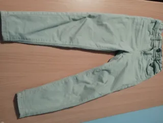 Pantalón pitillo vaquero niño/a