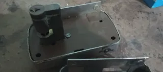 Cerradura antigua con 2 llaves