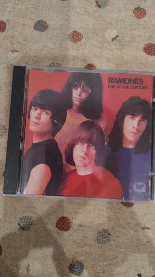 Ramones - End of the Century CD