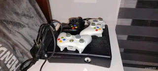 Consola Xbox 360 Slim Negra
