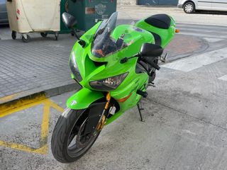 Kawasaki ZX6R 636 Ninja Verde