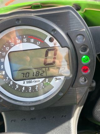 Kawasaki ZX6R 636 Ninja Verde