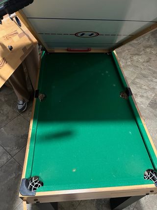 Mesa de futbolín de madera