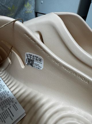 Chanclas Adidas Beige