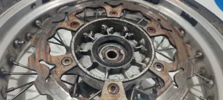 Rueda Delantera Triumph Tiger 900 del año 96