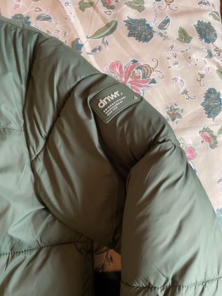 Cazadora acolchada verde Zara