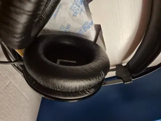 AKG K52 Auriculares Cerrados