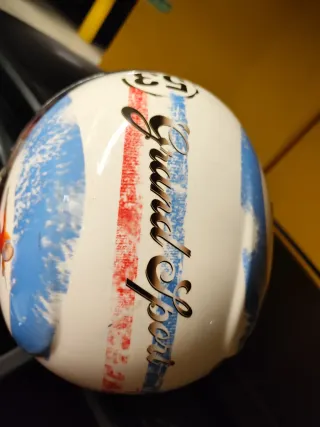 Casco de moto con diseño de Vespa NZI HELMET