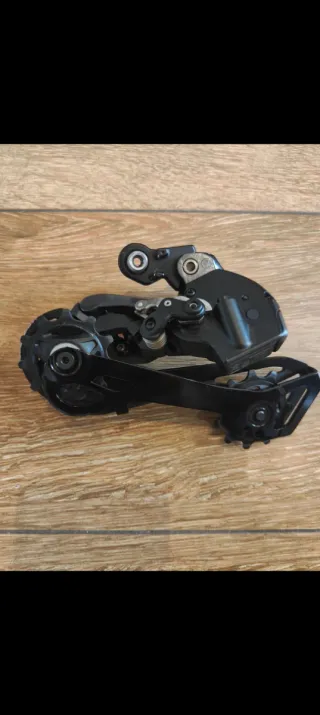 Cambio Shimano Ultegra Di2 RD-R8150