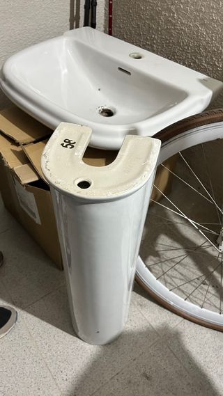 Lavabo Roca Blanco Porcelana 65cm ancho