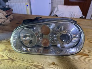 Pareja Faros Xenon Golf 4 1.8T