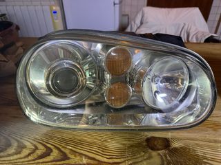 Pareja Faros Xenon Golf 4 1.8T