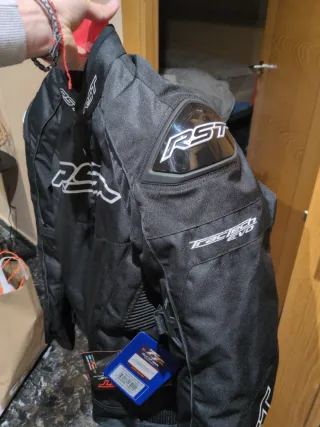 Chaqueta Moto RST Negra