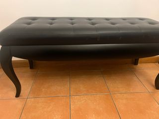 Banco tapizado capitoné negro