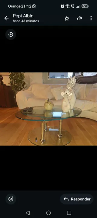 Tavolo ausiliario in vetro e metallo, disponibile a MADRID...