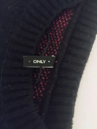 Jersey Negro Corazones Rosas