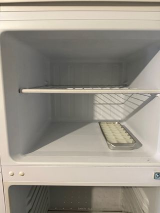 Nevera Daewoo blanca