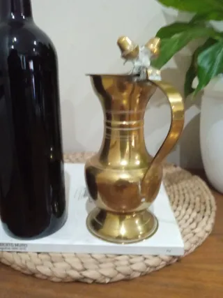 Antigua jarra de bellotas.