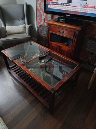 Tavolo da centro in legno e vetro