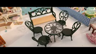 Mobiliario Sylvanian Families jardin y habitación