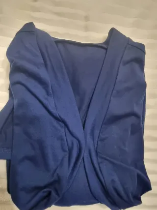 Cárdigan azul marino con bolsillos