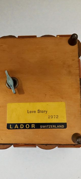 Carillon Lador Svizzera Legno Vintage