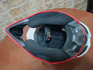 Casco Moto Airoh Wraap + Gafas 100%. Talla XL.