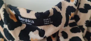 Blusa y falda leopardo Bershka. Talla M/L